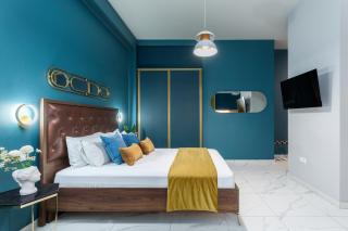 Black Onyx Comfort Suites - Elegant Stay- City Center Next to Airport Bus - 3