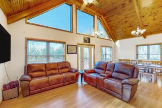 Mountain Hideaway - Almond - 6