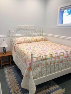 2 Bedroom Suite: Views, Private Entrance, EVchgr - 7