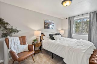 Whispering Pines-Hot tub Getaway - 2