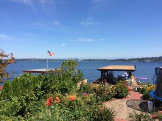 Fun Waterfront Home w/ Boat, Kayaks -Central Seattle! - Seattle - 8