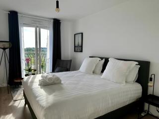 Disneyland-PARIS Sunshine - 6pers - Terrasse - vue sur Parc - 2Parkings - 8