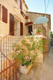 Apartments by the sea Sutivan, Brac - 22771 - 9