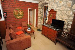 Apartments by the sea Sutivan, Brac - 22771 - 1