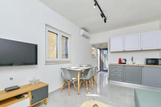 Apartments with a parking space Losinj, Losinj - 21616 - Mali Lošinj - 2