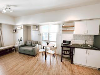 One Bedroom with Pool at Avida Tower 1 Ayala IT Park - Cebu - 3
