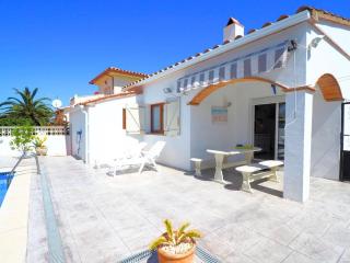 Villa con Piscina Privada, Aire Acondicionado y Wifi cerca de Playa - 3 Habitaciones, 2 Baños - ES-325-15 - Torroella de Montgrí - 5
