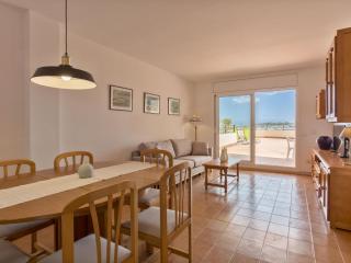 Apartamento en la Playa de Riells con Terraza Grande, Parking y Wifi - ES-325-2 - Torroella de Montgrí - 3