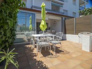 Apartamento renovado con terraza, a pasos de la playa de Riells, ¡ideal para parejas! - ES-325-29 - Torroella de Montgrí - 9
