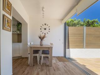 Apartamento renovado con terraza, a pasos de la playa de Riells, ¡ideal para parejas! - ES-325-29 - Torroella de Montgrí - 1