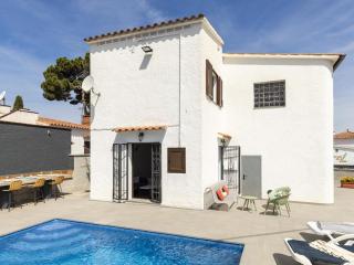 Casa con piscina privada, AC y Wifi a 700m de la playa en Riells - ES-325-38 - Torroella de Montgrí - 9