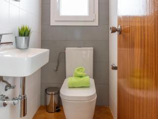 Casa con Wifi, aire acondicionado, cerca de la playa y con terraza - ES-325-35 - 6