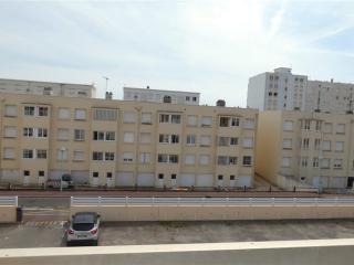 Studio proche plage et commerces avec parking privatif - FR-1-323-528 - 2