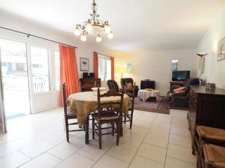 Casa con Piscina Privada, Jardín Amplio y Estudio Independiente, 5 Habitaciones - ES-325-34 - Torroella de Montgrí - 5