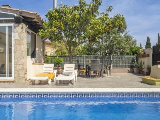 Casa con Piscina Privada, 3 Habitaciones, Cerca de la Playa en Torroella de Montgrí - ES-325-40 - Torroella de Montgrí - 7