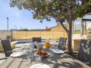 Casa con Piscina Privada, 3 Habitaciones, Cerca de la Playa en Torroella de Montgrí - ES-325-40 - Torroella de Montgrí - 5