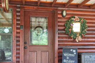 Rudolph - Reindeer Ranch at Round Top - Carmine - 4