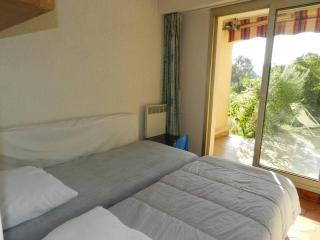 Charmant T2 avec grande terrasse à 250m de la plage - 4 couchages, garage privé, ménage inclus - FR-1-251-741 - Bormes-les-Mimosas - 4