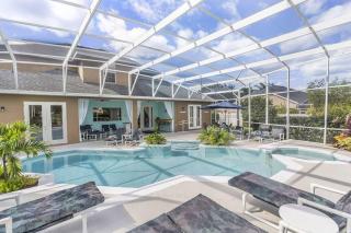 Mickeys Oyster - Luxurious 9BR Southeast Facing Pool Hot Tub Cinema Game RM BBQ 2 miles to Disney - Orlando - 0