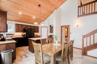 Lakeside Hideaway - Harrison - 3