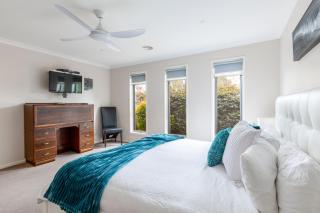 Oakdean Resort- Pool, Spa, Beach, Sleep 10 - 2