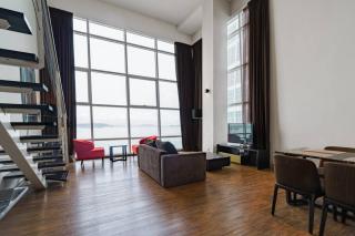 Seaview Maritime Suite Pool 2Carparks - Jelutong - 2