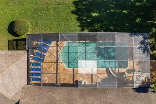 Mickeys Waterside - Gorgeous Waterside Southeast Facing 9BR Pool & Hot Tub BBQ Cinema RM 2 miles to Disney - 8