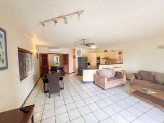 La Riviera One Coastal Life Style One Bedroom - South Mission Beach - 2