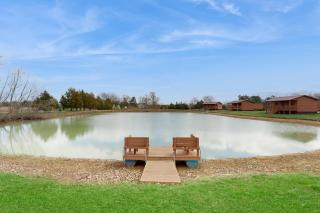Blue Line Resort (All 3 Cabins) - Carbondale - 9