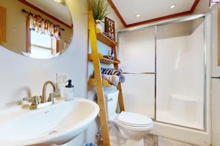 Blue Line Resort (All 3 Cabins) - 1