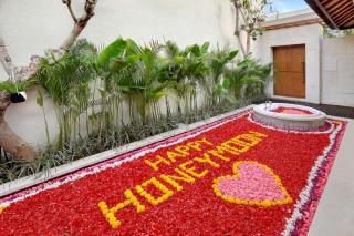 Asvara Villa Ubud by Ini Vie Hospitality - Ubud - 3