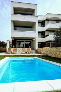 Imperial Apartment with Private Pool - Novalja - 9