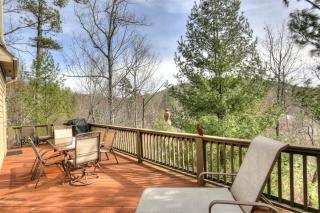 Sunrise Ridge - Read Fireside Lounge on the Screened Deck - 8