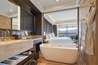 JW Marriott Mussoorie Walnut Grove Resort & Spa - Mussoorie - 4