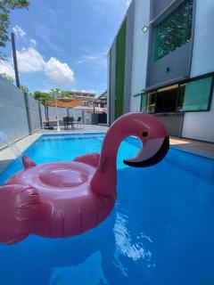 LYL Jaccuzi Private Pool House - 16PAX - 1