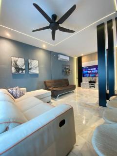 LYL Jaccuzi Private Pool House - 16PAX - Ipoh - 2