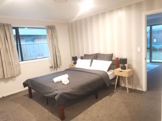Stylish Private Guest House Ensuite Only - Rolleston - 6