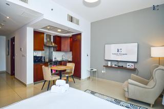 Luxury Escapes - Modern Studio Apt with Balcony near Dubai Mall - 29 Blvd - Dubai - 9