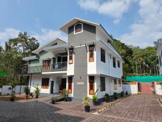 Loreal Luxury Holiday villa - Ambalavayal - 9