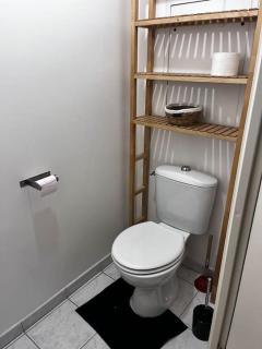 Disneyland Family and Friends great location apart - 1