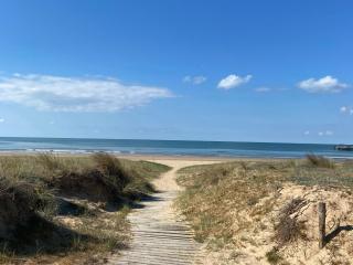 Appartement bord de mer avec balcon et parking - FR-1-652-28 - 1