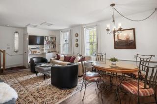 Federal on Exeter Circa 1805 Sleeps 8 - Exeter - 4