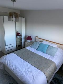 Relaxing Seaside Apartment in Garryvoe . - 6