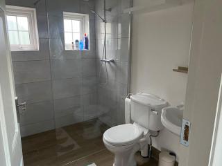 Relaxing Seaside Apartment in Garryvoe . - 2