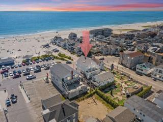 Newly Renovated Ocean Views Private Balcony - Hampton - 8