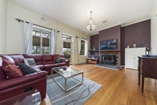 1860 Wine Country Cottages - 3