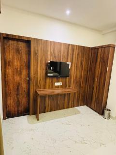 Airport Hotel Relax Inn - Nagpur - 4