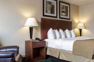 Baymont by Wyndham Jamestown Conference Center & Water Park - Jamestown - 9