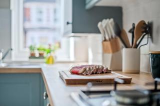 Reading City Centre - Free Parking - Business Stays - Relocators - 4