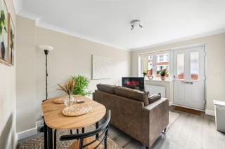 Reading City Centre - Free Parking - Business Stays - Relocators - 3